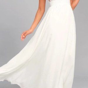 Lulus Forever and Always wedding dress NWT Size small